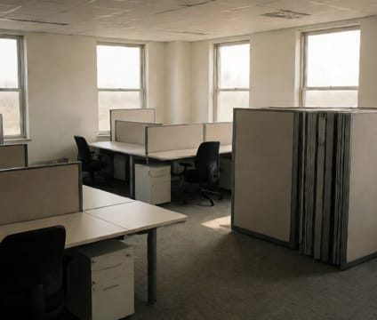Tech Layoffs Decline for Second Straight Quarter
